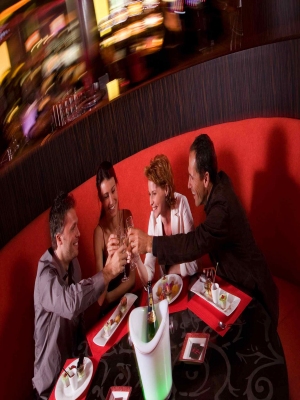 L'O'zé, le bar lounge du Casino Barrière à Cassis