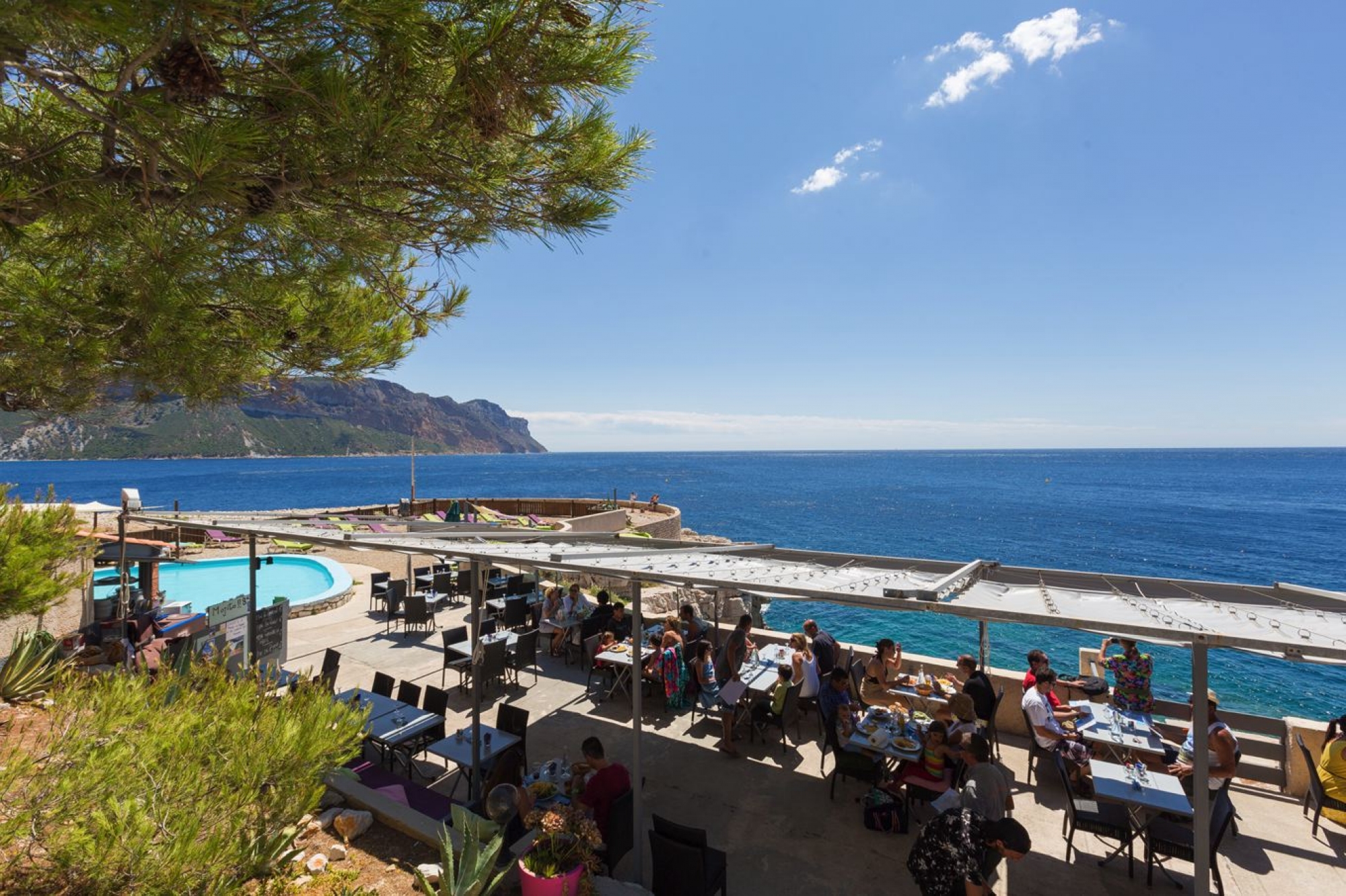 la plage bleue cassis
